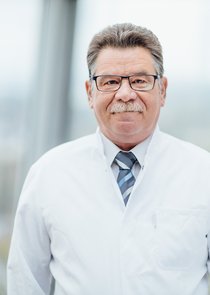 Dr. med. Jens-Uwe Straßburger