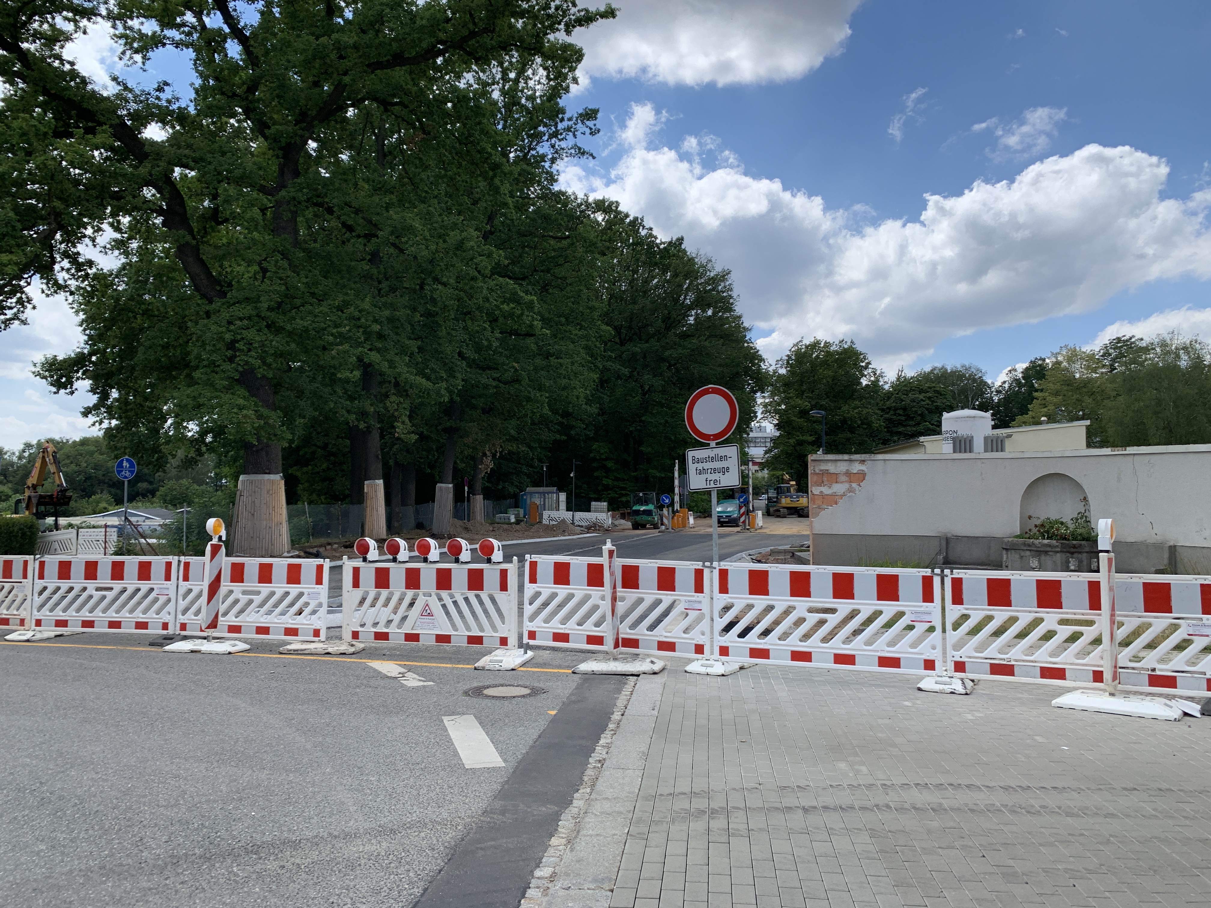 Baustand 21.07.2020 Verbreiterung Einfahrt Standort Küchwald von der Beyerstraße
